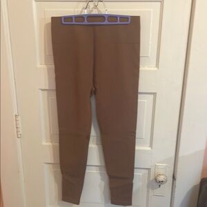 Everlane Leggings Size XL. Never worn.